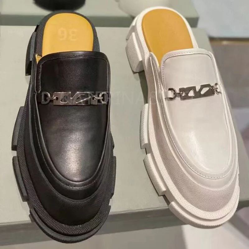 

Шлепанцы женские на толстой подошве, повседневные Мягкие кожаные тапки на платформе, с круглым носком, с металлической цепочкой, на весну-ле...