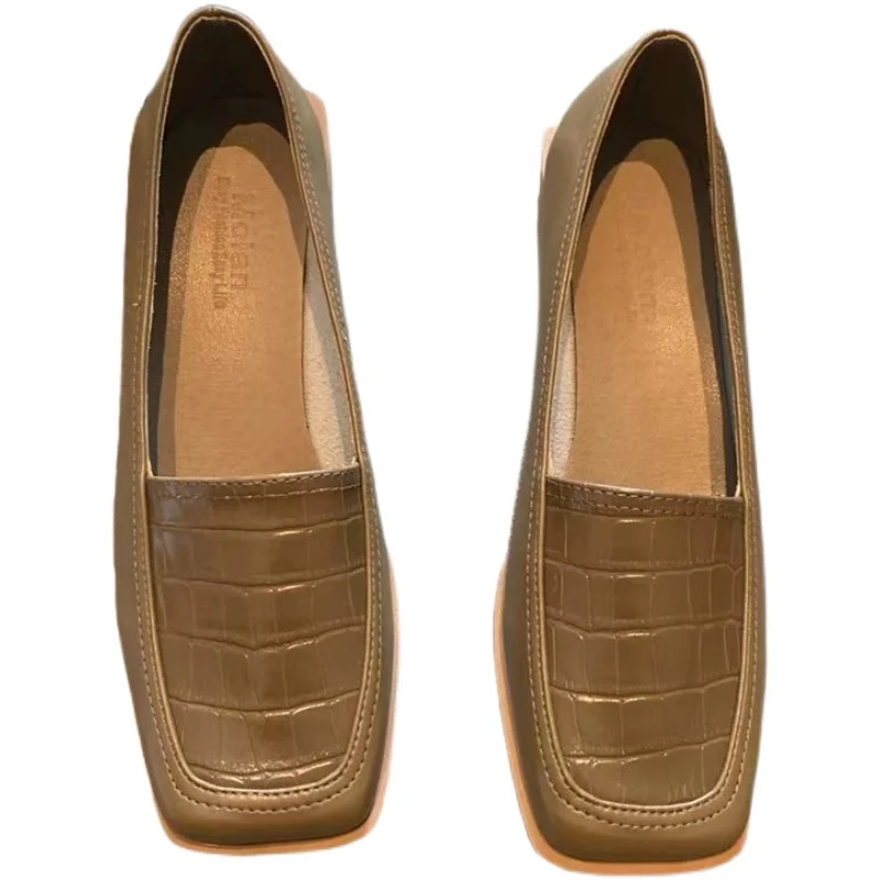 

Retro thick heel women 2021 spring new Korean version of all-match small leather shoes stone pattern square toe shoes