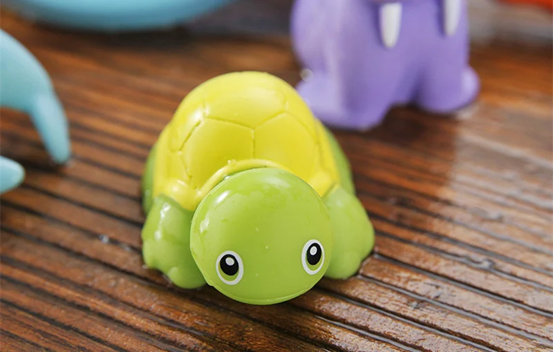 [Забавный] Фотофон для ванной спрей захвата дельфинов черепахи морских львов и