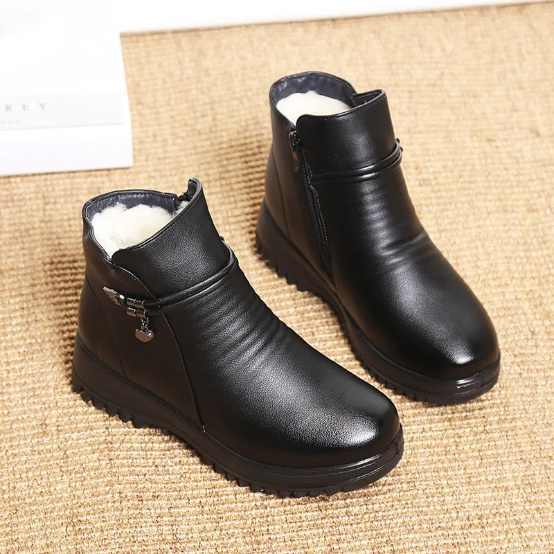 

Lagre size 41/42/43 Plush wool boots ankle shoes for women winter 2020 new arrival solid black leather boots female foot wear