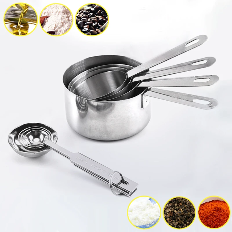 Мерные чашки и ложки из нержавеющей стали фотография торта кофейная лампа с