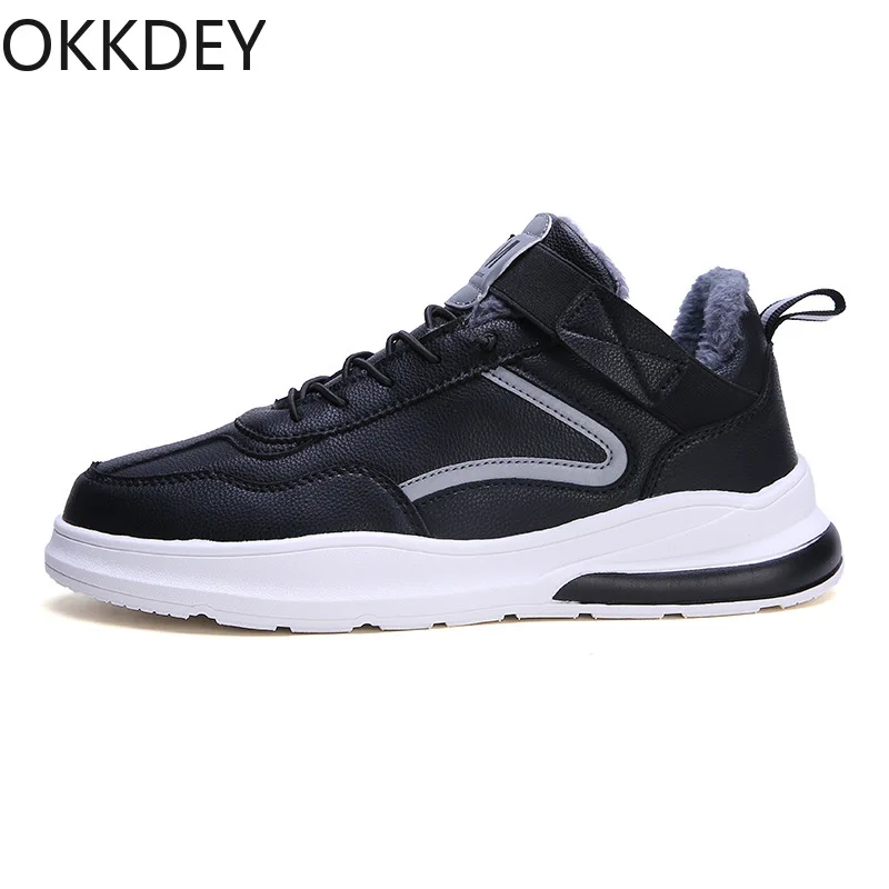 

2020 new autumn and winter men's shoes plus velvet padded lightweight casual shoes Korean version of trend sports low-top cotton