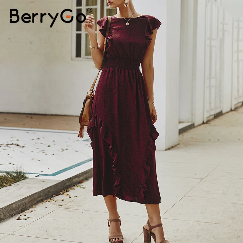 Женское длинное платье в горошек BerryGo офисное летнее макси с оборками пляжный