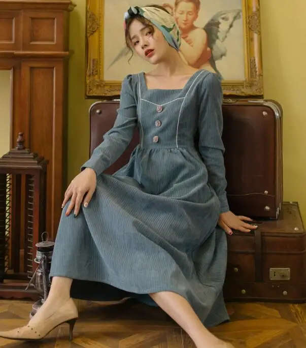 Женское шерстяное платье элегантное квадратный вырез в полоску с длинным