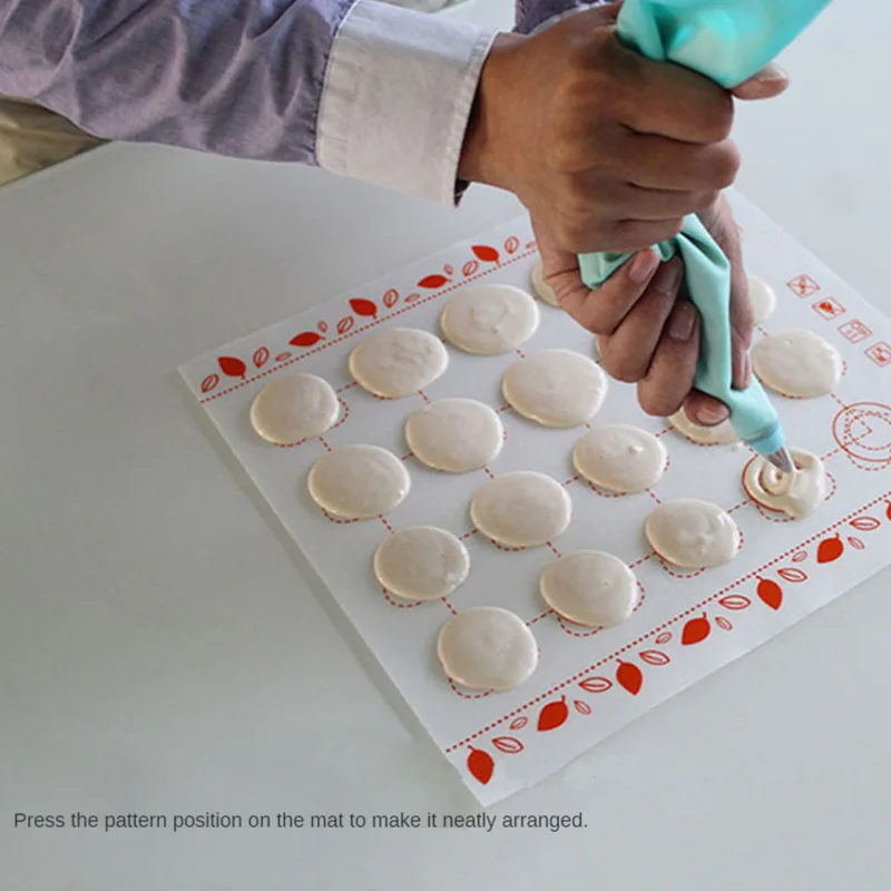 

Силиконовый коврик для выпечки Макарон печь листа и других десертов с печенья Кухня ручка из нержавеющей стали антипригарное Pad помадка, ко...