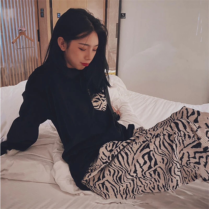 Women's Pajamas Set Zebra Stripe Print Sleepwear Round Neck Warm Winter Velvet Homewear Ins Style Casual Nightgown пижама женска