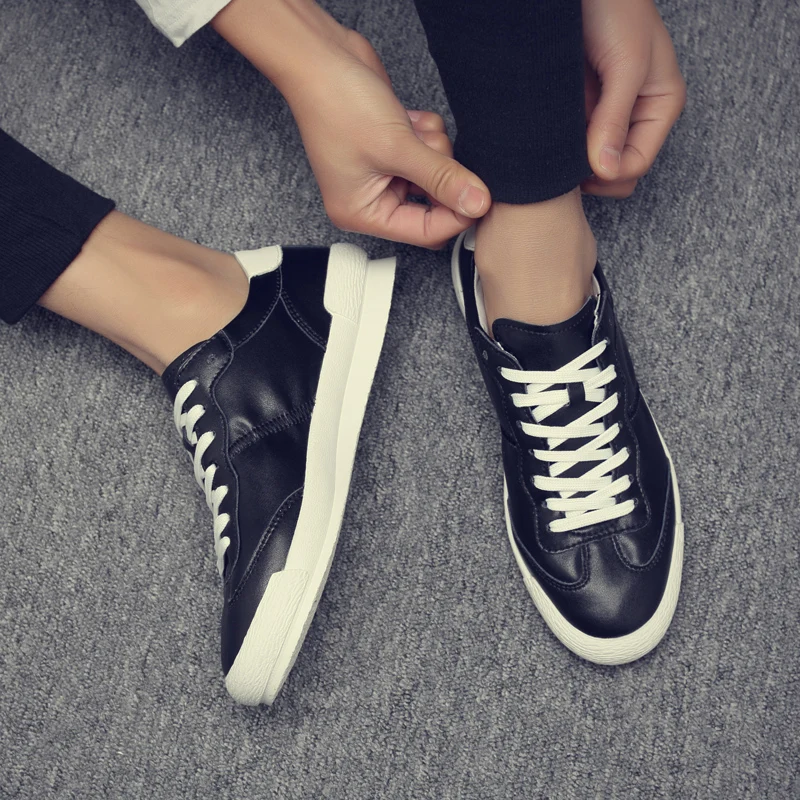 

New Trend Men Leather Sneakers White Black Youth Casual Shoes For Men Comfortable Flats Men Shoe High Quality Footwear For Adult