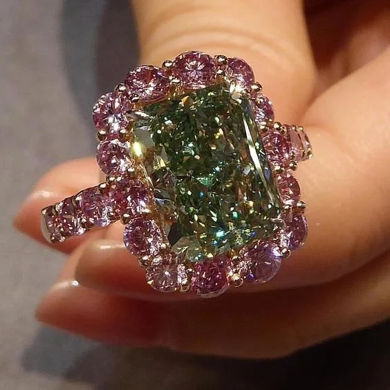 

Delysia King Women Trendy Green Zircon Ring Popular Luxury Banquet Accessories