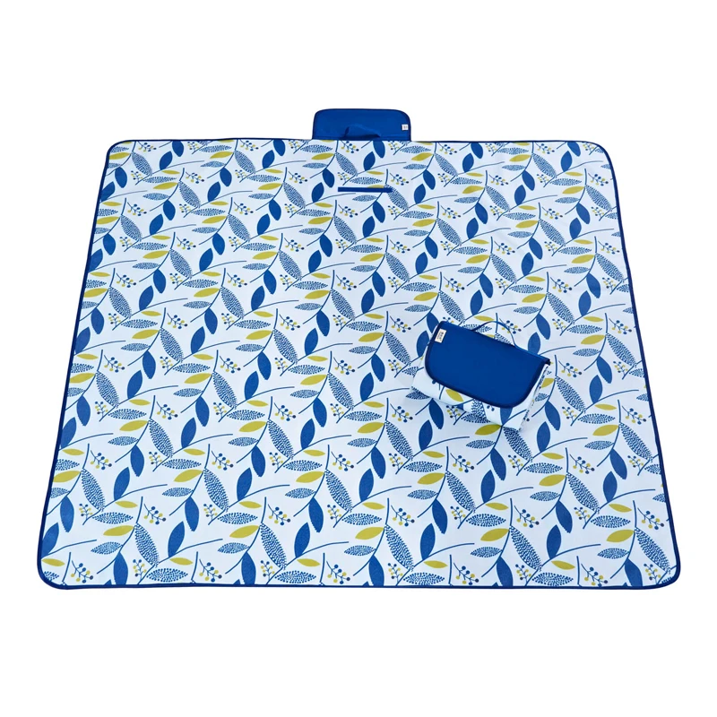 

145*200cm(75*79In) Large Picnic Blankets for 4-5 people,Portable and easy to carry which fit for Beach or Hiking,and for Camping
