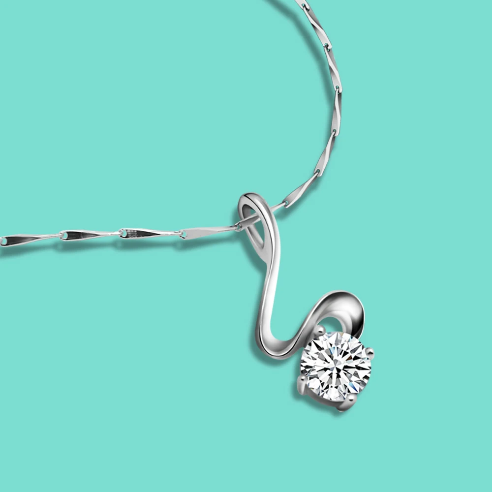 

925 Silver Necklace Women's Zircon Inlaid Clavicle Necklace Noble Lady Zircon Necklace Sexy And Beautiful Valentine's Day Gift