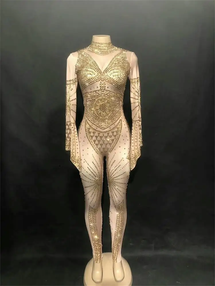 Соблазнительный сценический комбинезон с золотыми стразы телесного цвета со