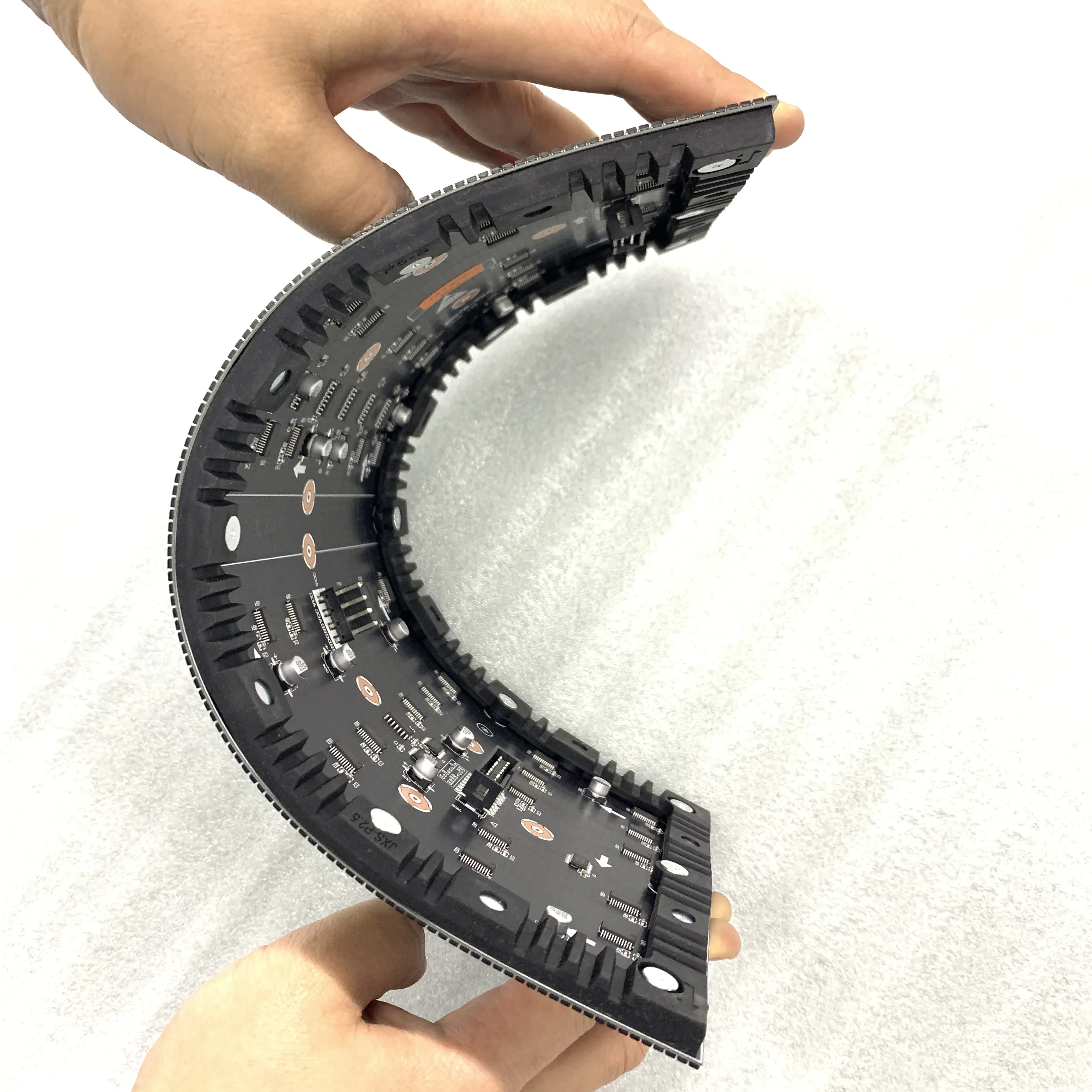 DIY custom shape led sign flexible soft RGB led module p2.5, round pillar square pillar led video wall
