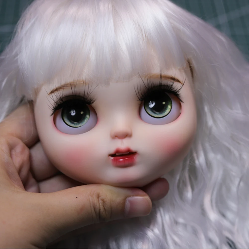 

Blyth Doll Face Plate for diy your blyth makeup Including Back Plate customization doll Nude blyth white skin 11.20.29