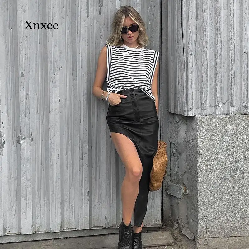 

Женская юбка-карандаш из ПУ кожи, с разрезом