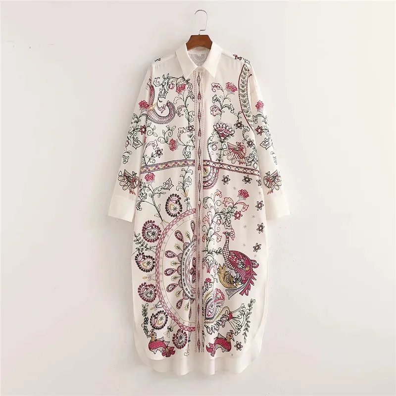 Женская рубашка на пуговицах с воротником и длинным рукавом