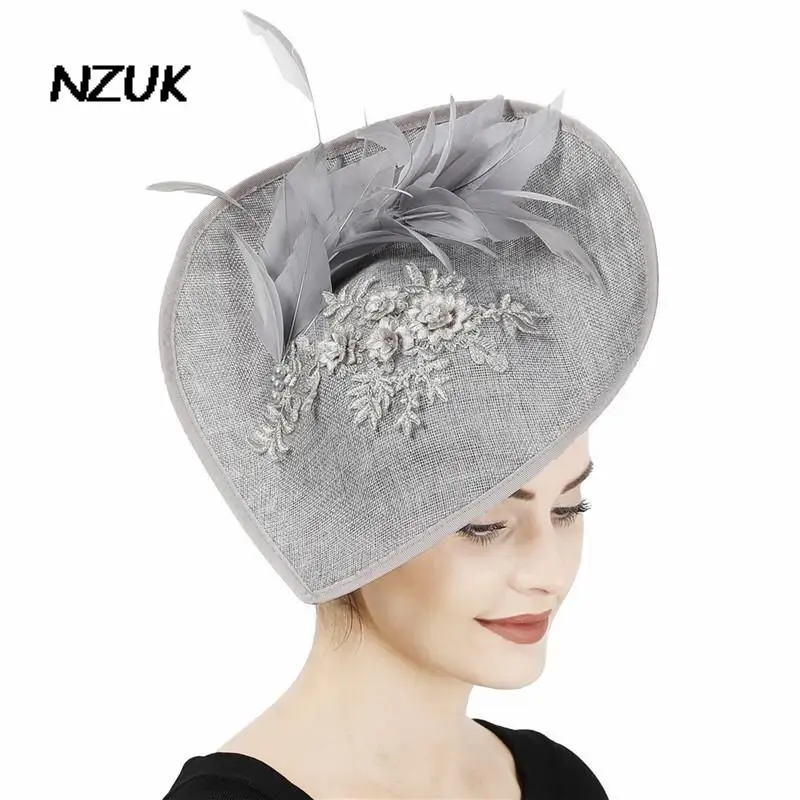 

NZUK Elegant Gray Bridal Wedding Big Hat Fascinator Fancy Appliques 2022 Fashion Headpiece with Feathers Wedding Decoration