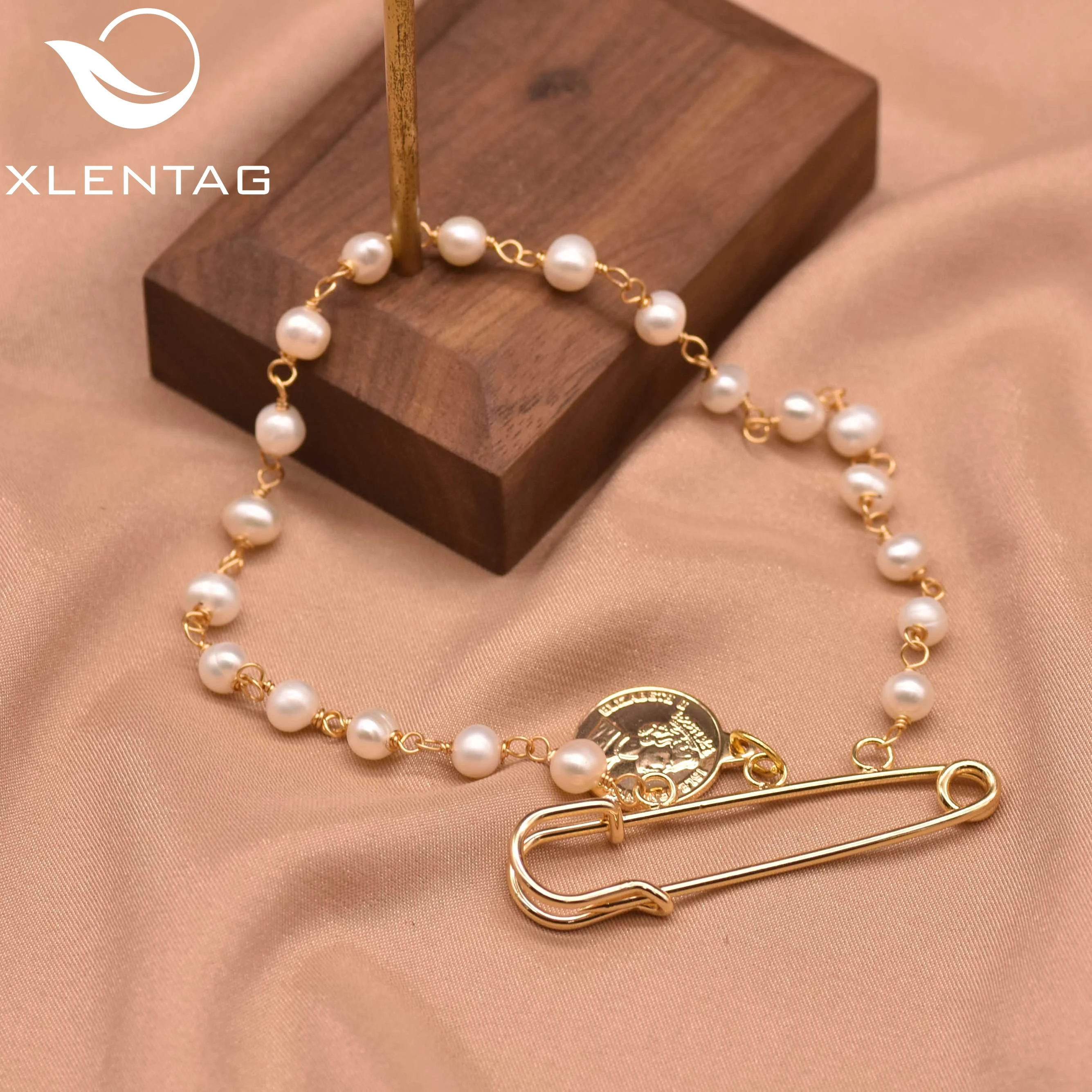 

Xlentag Pure Natural Freshwater Pearl Tag Brooch Women Wedding Birthday Gift Exquisite Fashion Simple Handmade Jewelry GO0365