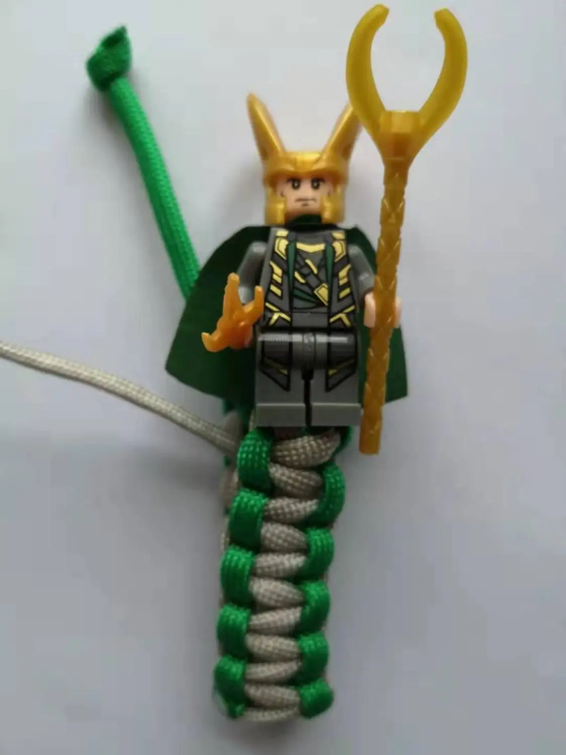 loki Buzz Lightyear Paracord браслет для детей супергерой Железный человек розовый Бэтмен Дарт Вейдер кролик Единорог строительные блоки кирпичи игрушки - Metal Color: loki
