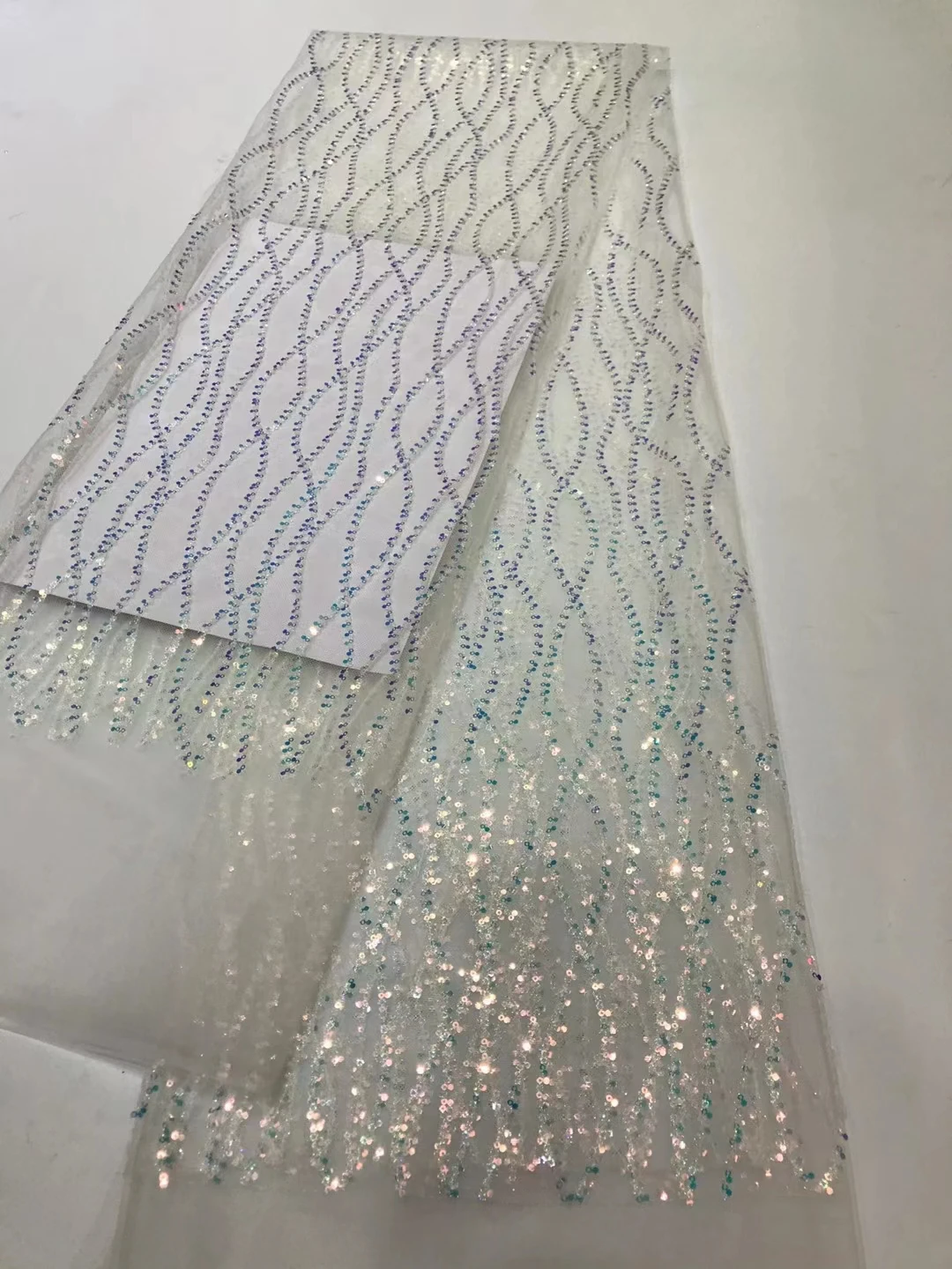 

Beautiful Sequins African Lace Fabric 2021 High Quality Lace Embroidery French Lace Fabric For Women Wedding Dress