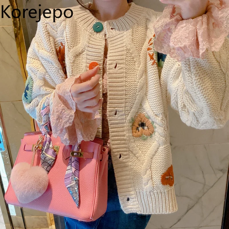 

Korejepo Women Knitted Cardigan 2021 Autumn Winter New Korean Embroidered Heart Twist Sweater Coat Short Thick Knitted Cardigan