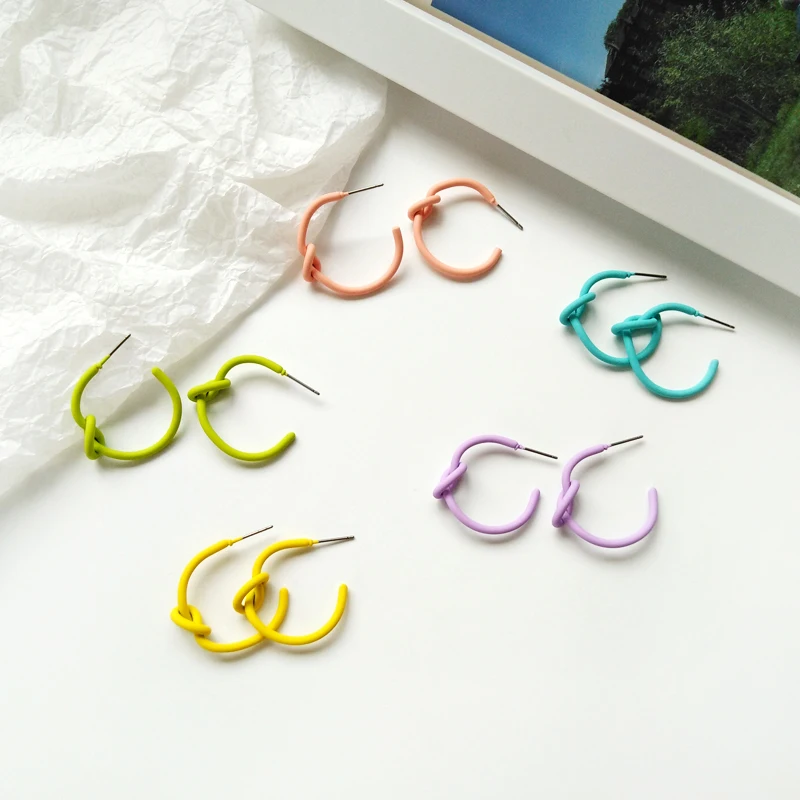 Милые Геометрические С-образные серьги-гвоздики с узлом модные круглые серьги