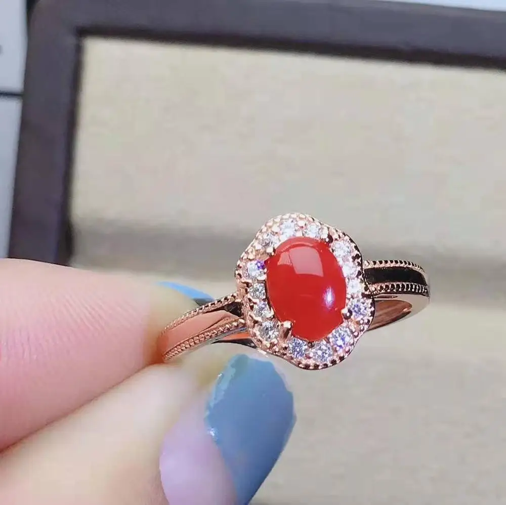 Женское кольцо из серебра 925 пробы с натуральным красным кораллом | Украшения и