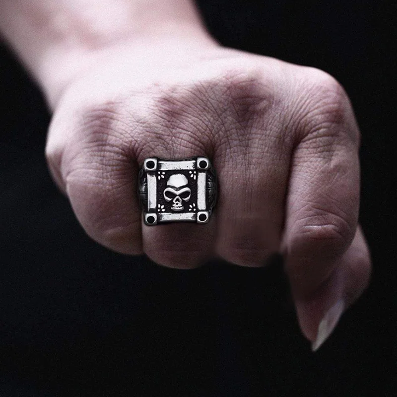 

Square Punk Locomotive Skull Head Rock Hip Hop Trend Retro Men's Ring Boy Birthday Holiday Gift Party Jewelry Wholesale
