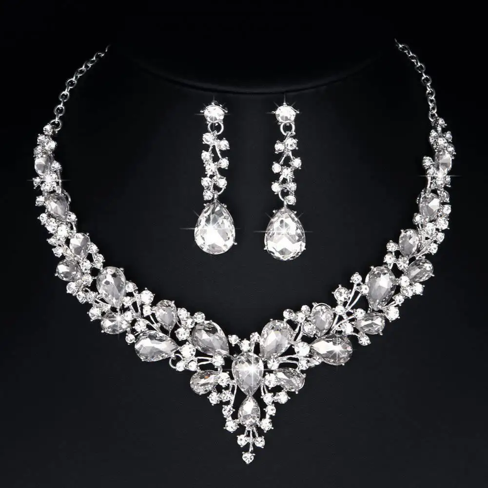 

Alloy Wedding Jewelry Set Hollow Out Lightweight Shiny Rhinestone Necklace Earring Set for Banquet