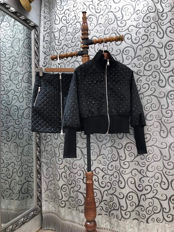 

2020 autumn and winter new fashion women's diamond-studded woven zipper long-sleeved shirt + half skirt set1120