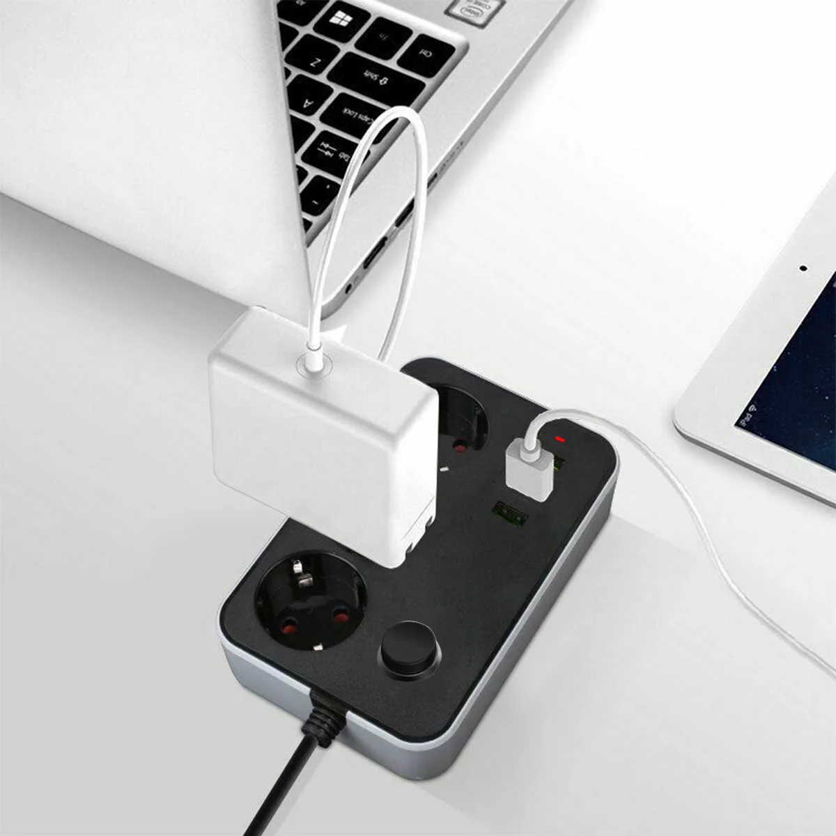 Удлинитель питания SOONHUA на 10 А с 3USB-портами и защитой от перенапряжения 2500 Вт 1 8 м |