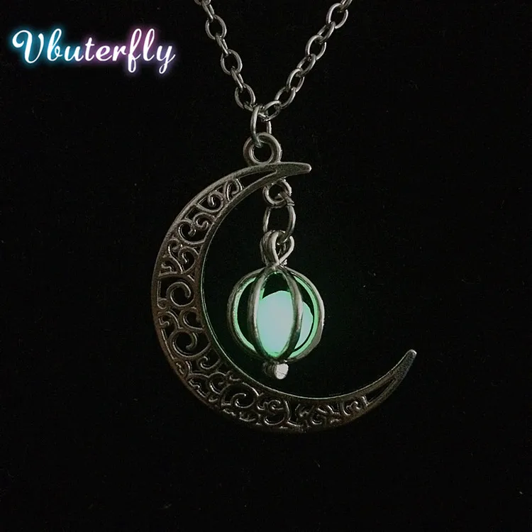 

Glow Halloween Necklace System Hollow Pumpkin Carriage /pumpkin+moon Pendants for Women Gifts Luminous Jewelry Halloween HJ26DH