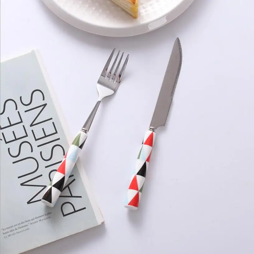 Вилка из нержавеющей стали с керамической ручкой скандинавский стиль