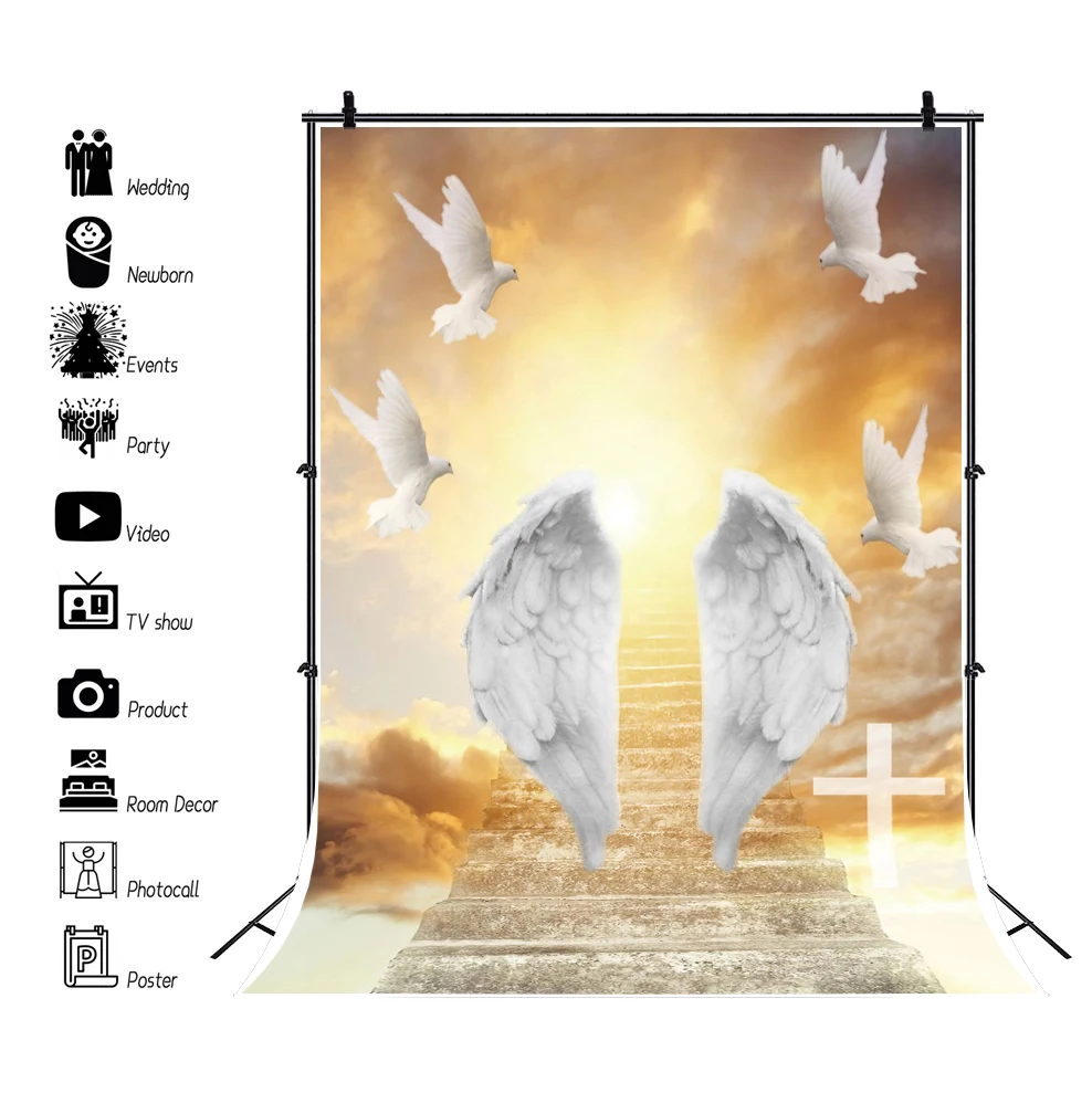 

Фон для фотосъемки с изображением христианского креста белых голубей и солнечных лучей