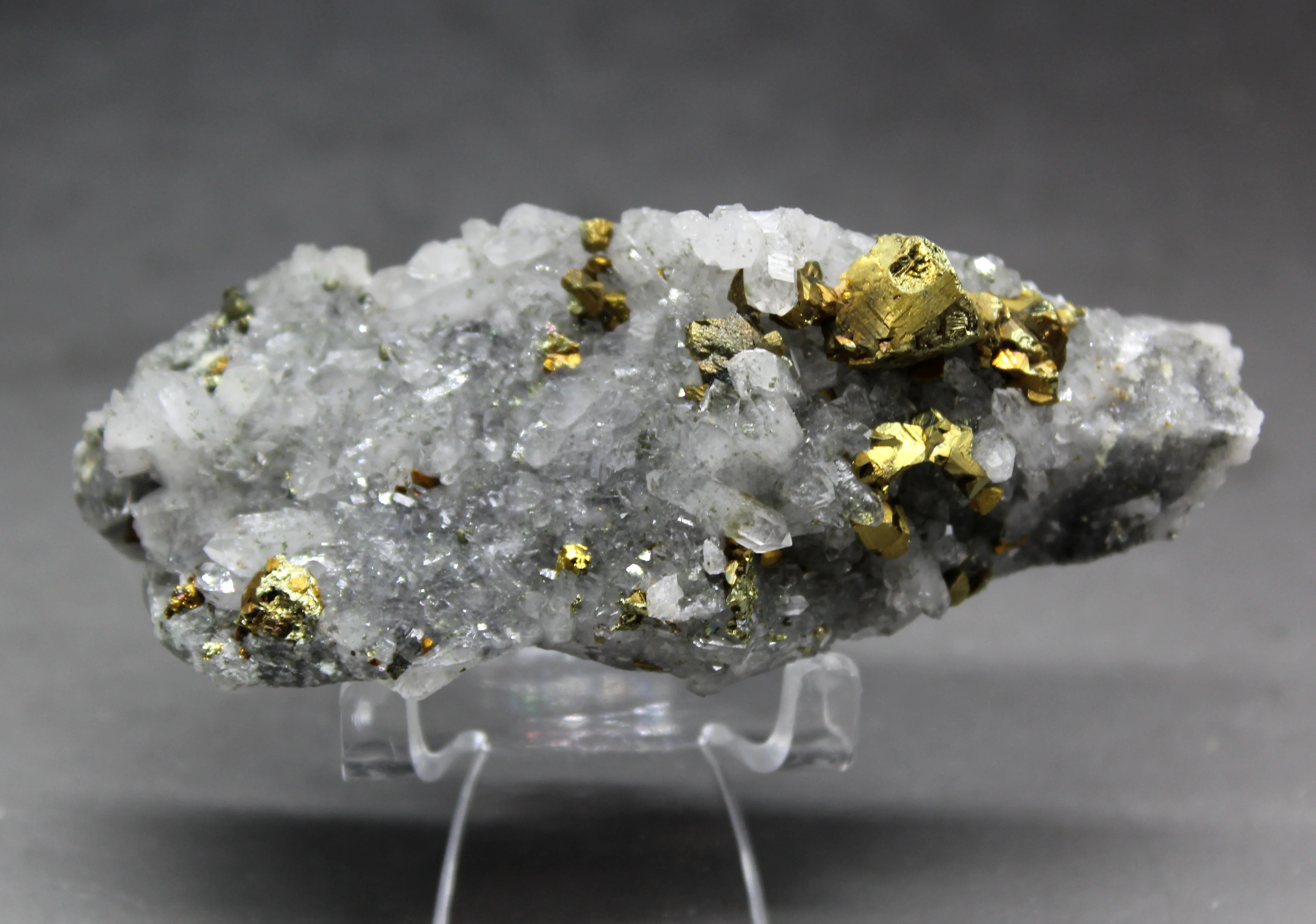 157 г натуральный Блестящий chalcopyrite и кристаллический симбиотический минеральный
