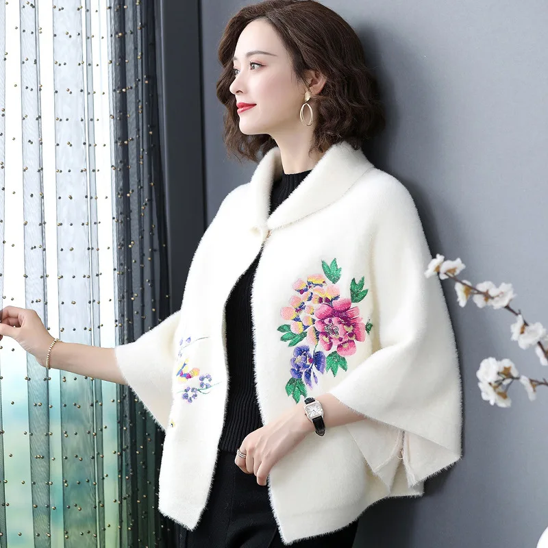

Women's Autumn/Winter 2020 New Style Outdoor Cardigan Padded Cloak