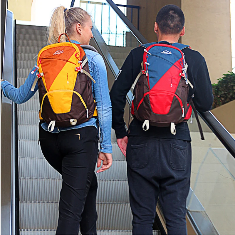 

2021 new outdoor travel backpack wear-resistant hiking hiking bag leisure sports backpack camping cycling backpack men and women