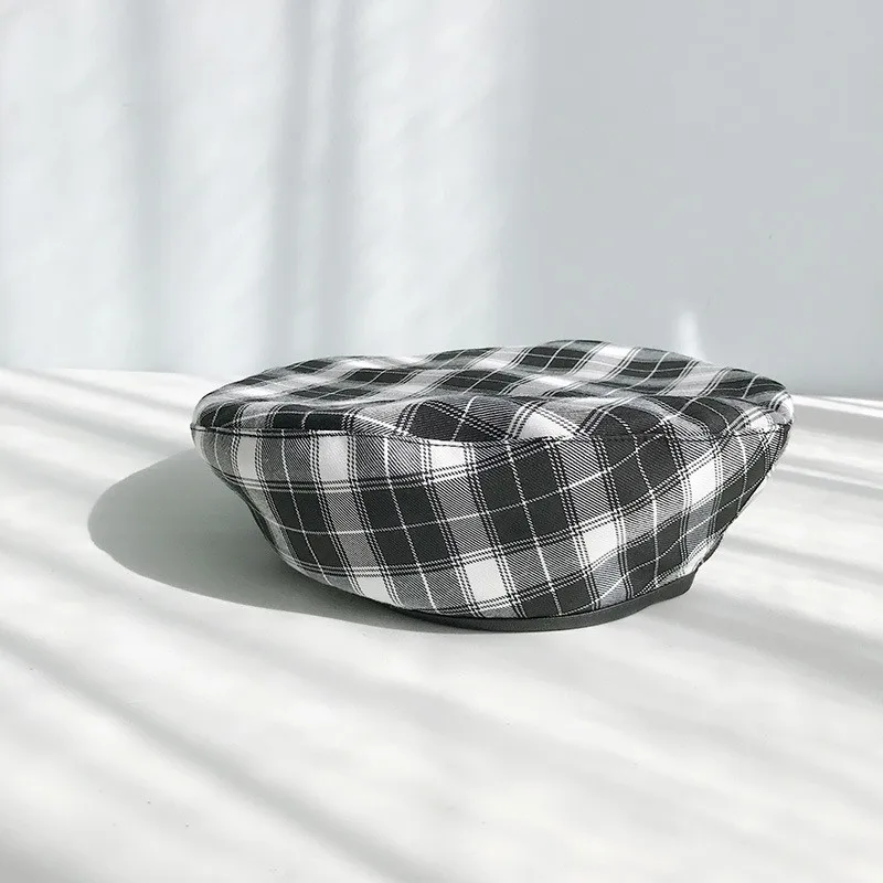 Bauhinia brand summer and autumn thin breathable lattice small fresh painter hat Korean fashion artist warm no brim urinal beret