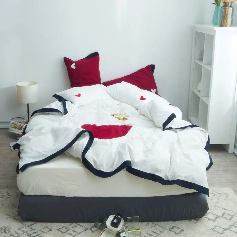 Комплект постельного белья желтого и белого цветов комплект мягкого с