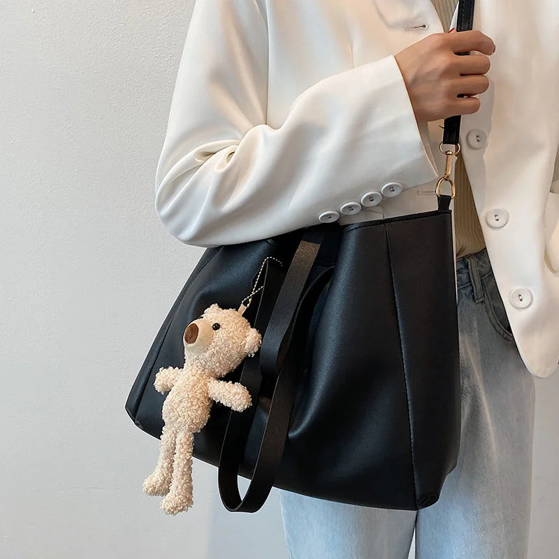 Женская сумка на плечо красная женская новинка 2021 модная вместительная