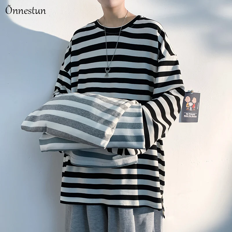 

Onnestun Мужская футболка в полоску 2021 Новинка весны с длинным рукавом свободная футболка размера плюс Harajuku для мужчин футболка уличная футбол...