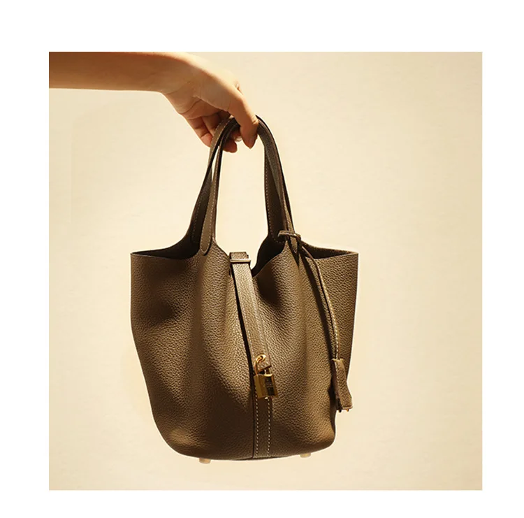 

New Golden Accessory Bucket Bag Cow Leather Handbag Wild Large Capacity Hand Bag Female Leather Vegetable Basket Bag