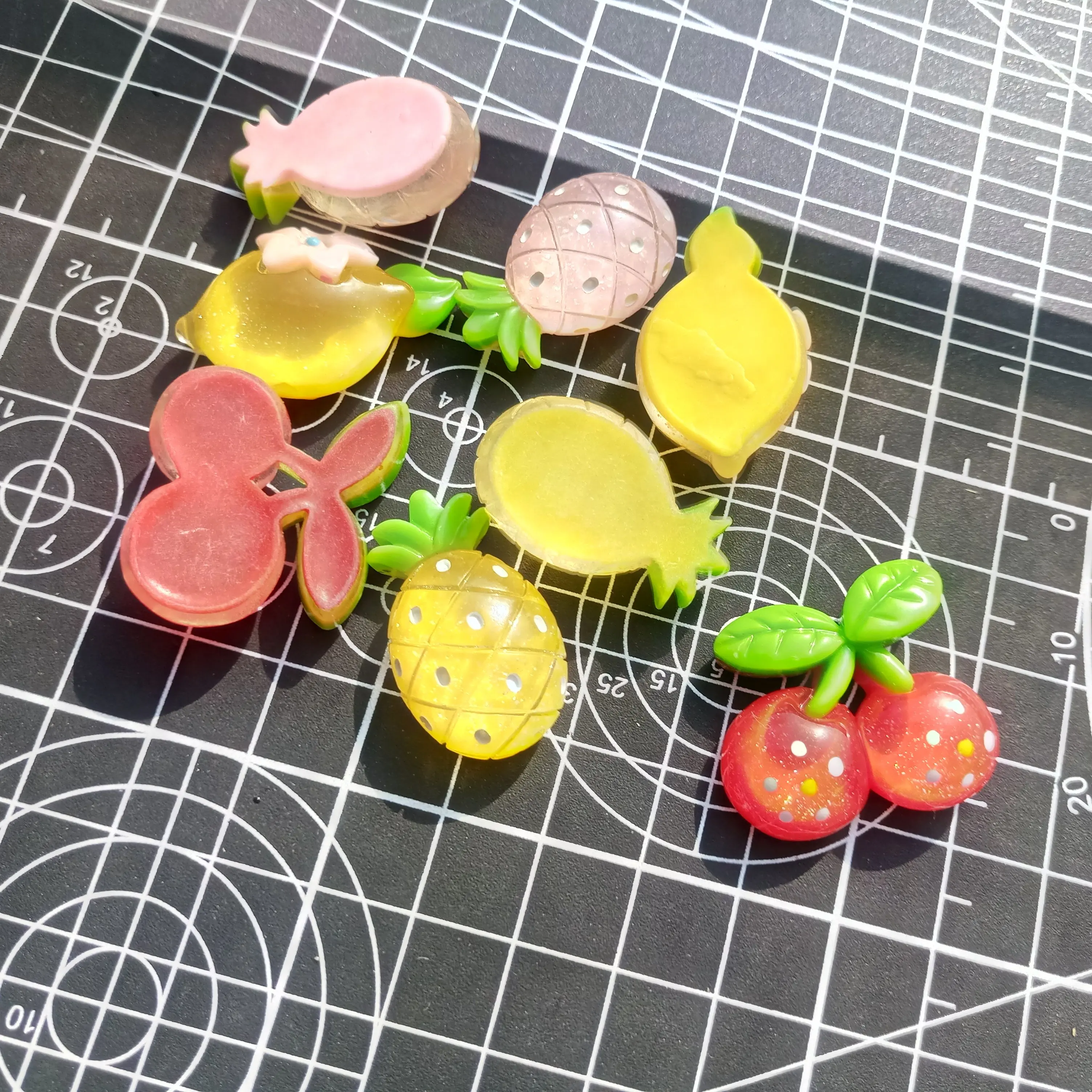 8 шт./лот смешанные кабошоны из смолы лимон/вишня/ананас украшение для дома