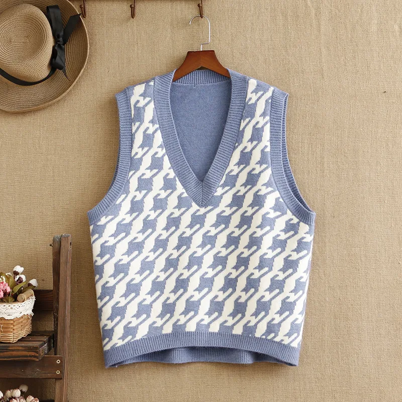 

Plus Size Knitted Vest For Women High Quality V--Neck Knitted Fabric Sleeveless Shirt Large Size Sweater In Winter For Fatwomen