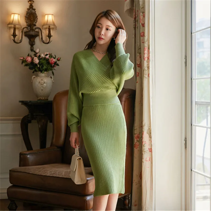 

2019 autumn winter knitted 2 piece set women suit lantern sleeve sweater elastic knit skirt suit pullover women set