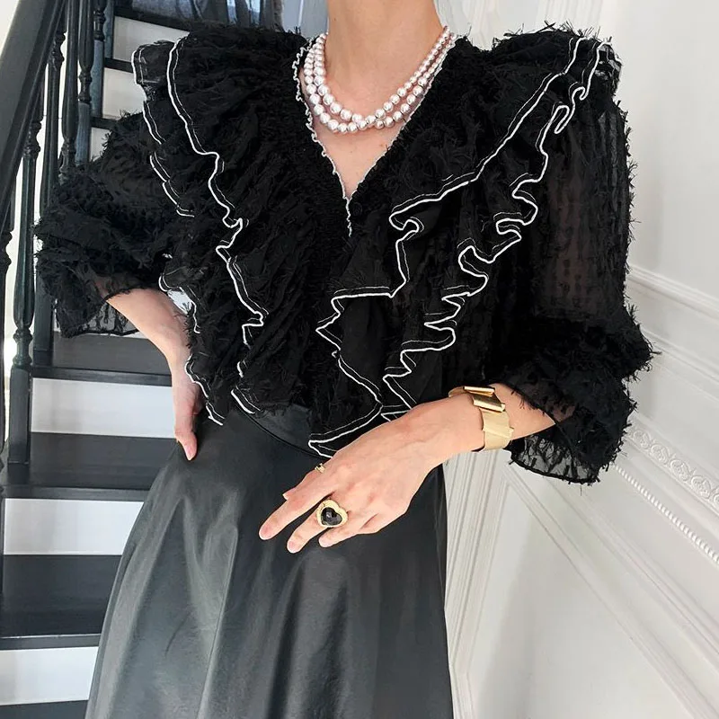 Блузка Женская Весенняя с кисточками длинным рукавом V-образным вырезом