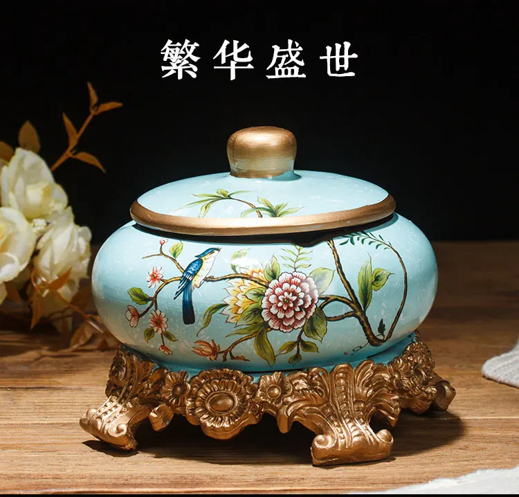 

Exquisite ashtray european-style retro ceramics simple creative luxury living room decoration