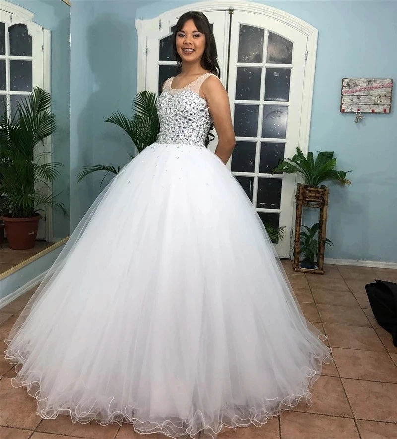 

Cap Shoulder Sheer Neck Ball Gown Quinceanera Dresses 15 Party Sparkly Crystals Beaded Robe De Mariee Formal Wedding Dresses