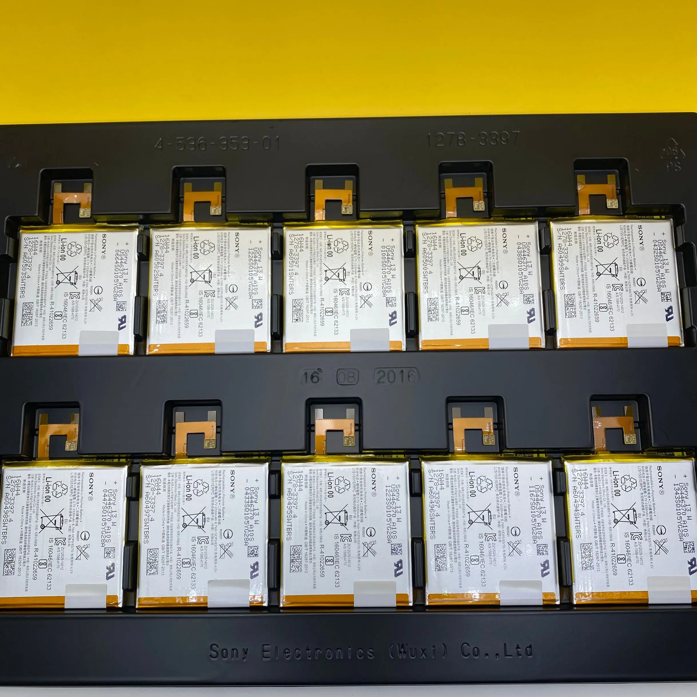 new original 2330mah lis1502erpc battery for sony xperia z l36h l36i c6602 so 02e c6603 s39h lis1551erpc phone high quality free global shipping