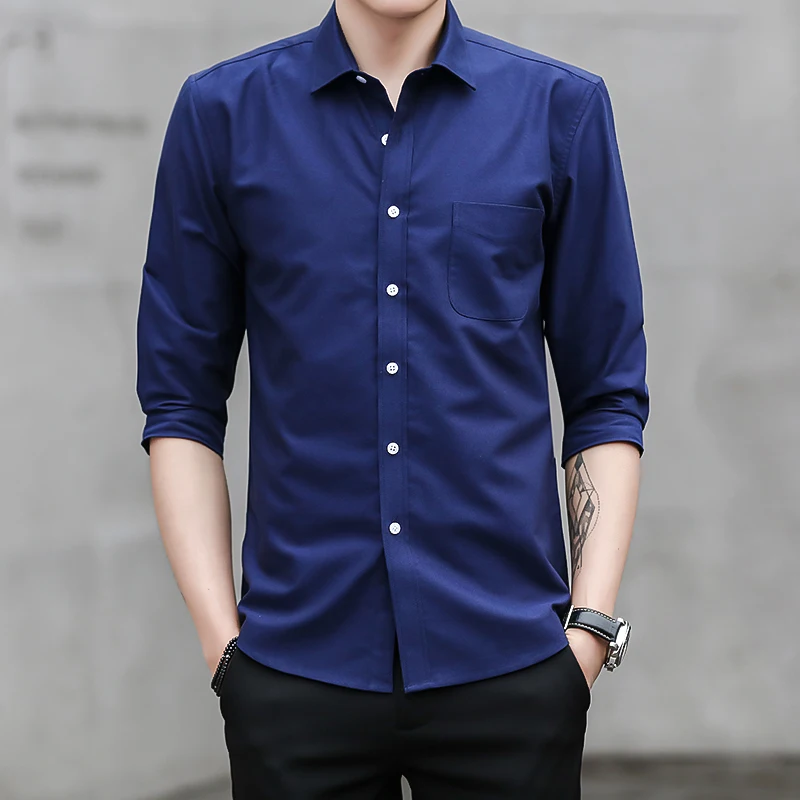 

Three Shirt Designer Men Quarter 2021 Men Short Sleeve Oxford Dress Shirt with Chest Pocket Cotton Male Casual Solid CS75
