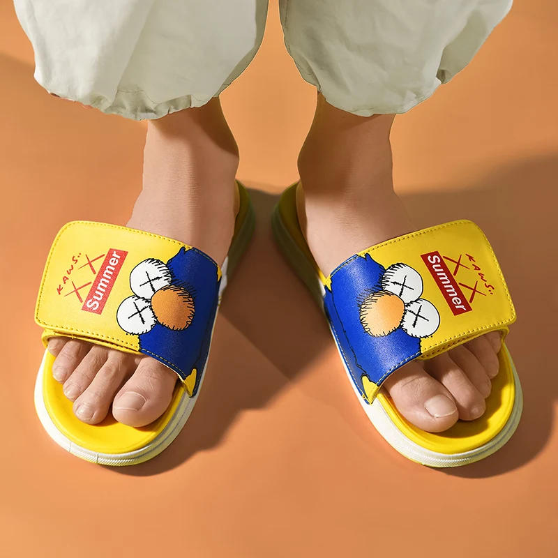 

Summer Home Men Slippers Black White Fashion Brand Shoes for Men Non-slip Bathroom Slides Flip Flops Indoor Platform Slippers